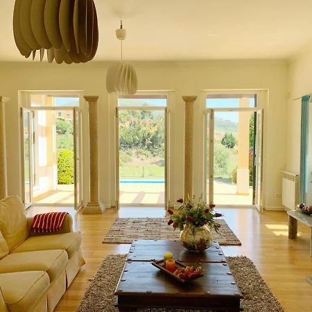Villa With Swimming Pool In Golf Resort Torres Vedras Exterior foto